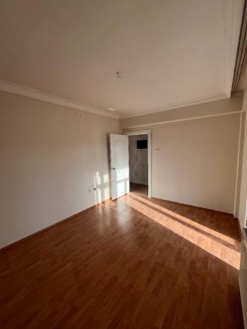 AFYON ÜÇOK EMLAKTAN KANLICA MAH SATILIK 3+1 TEMİZ BAKIMLI DAİRE