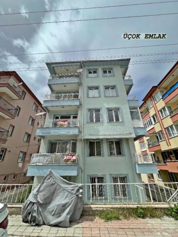 AFYON ÜÇOK EMLAKTAN ESENTEPE CADDE ÜZERİ SATILIK 3+1 DAİRE