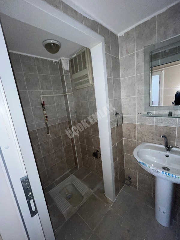 AFYON ÜÇOK EMLAKTAN KANLICA MAH SATILIK 3+1 TEMİZ BAKIMLI DAİRE