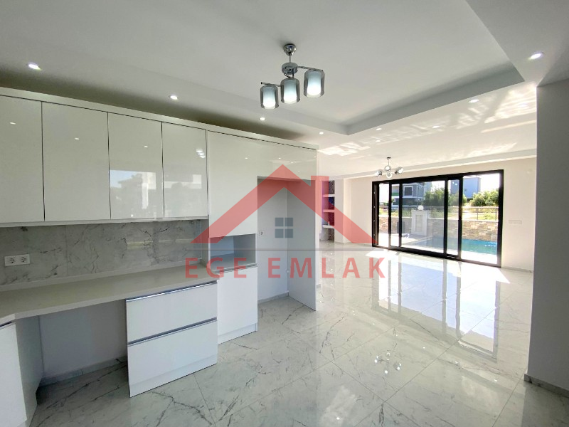 Didim Efeler Mahallesinde 3+1 Tam Müstakil Villa