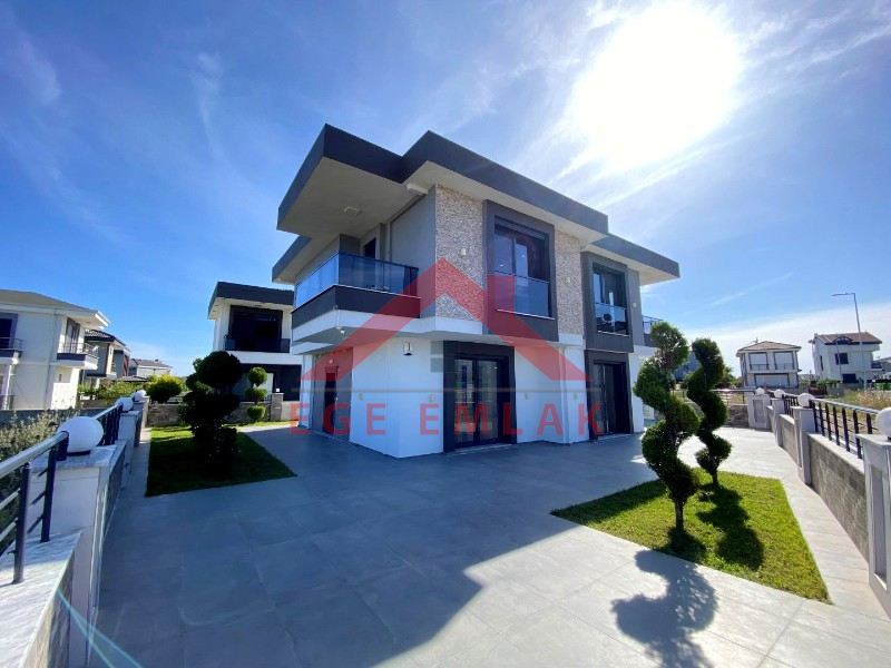 Didim Efeler Mahallesinde 3+1 Tam Müstakil Villa
