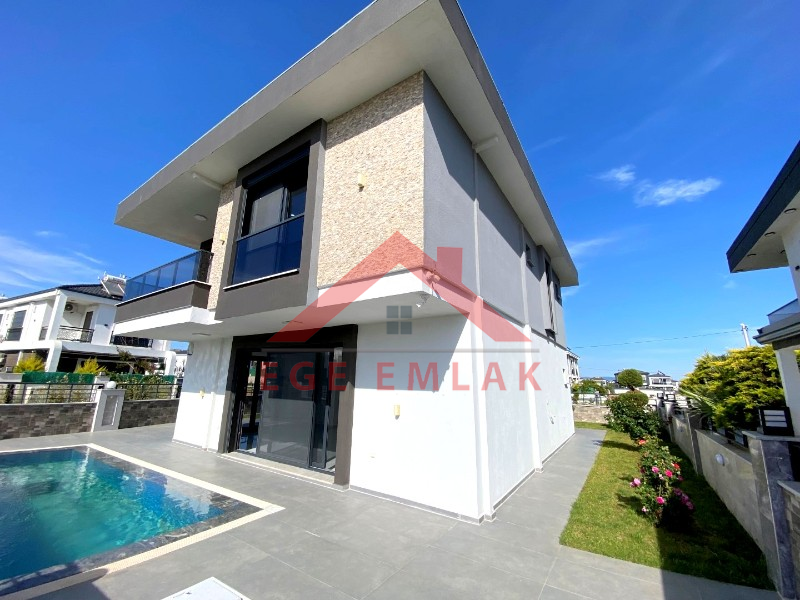 Didim Efeler Mahallesinde 3+1 Tam Müstakil Villa