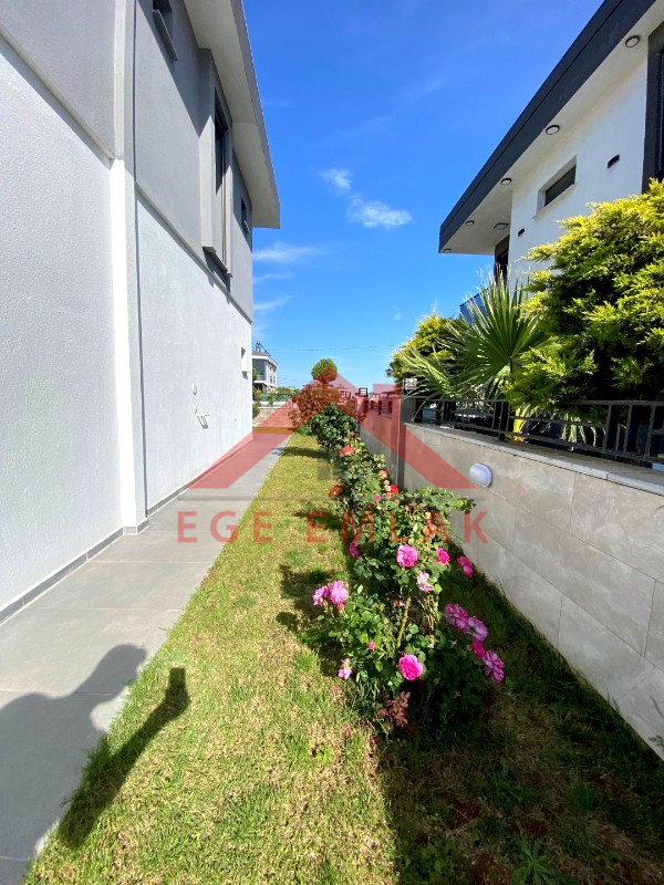 Didim Efeler Mahallesinde 3+1 Tam Müstakil Villa