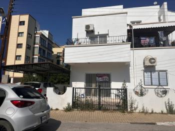 GİRNE MERKEZDE SATILIK TÜRK MALI KOMPLE BİNA 