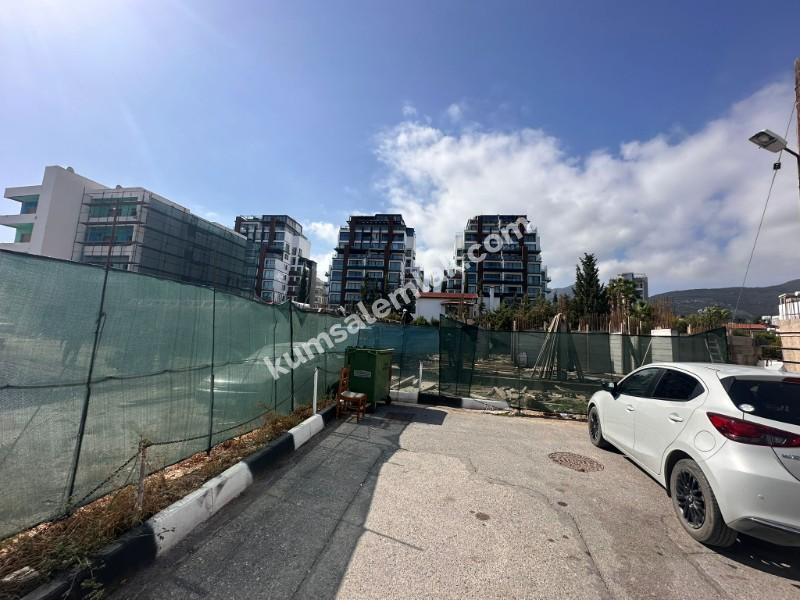 GİRNE MERKEZDE SATILIK TÜRK MALI KOMPLE BİNA 