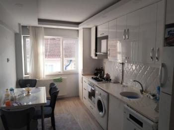 EMLAK HABERCİSİ 'NDEN MUDANYA ÖMERBEY KANALDA MERKEZİ NOKTADA  İÇİ SIFIR YAPILI 135 m2 3+1 DAİRE