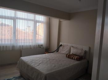 EMLAK HABERCİSİ 'NDEN MUDANYA ÖMERBEY KANALDA MERKEZİ NOKTADA  İÇİ SIFIR YAPILI 135 m2 3+1 DAİRE