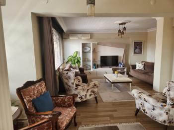 EMLAK HABERCİSİ 'NDEN MUDANYA ÖMERBEY  IŞIKLI YOLU MEVKİİDEFULL DENİZ MANZARALI E.BANYOLU 150 m2 MASRAFSIZ 3+1 DAİRE