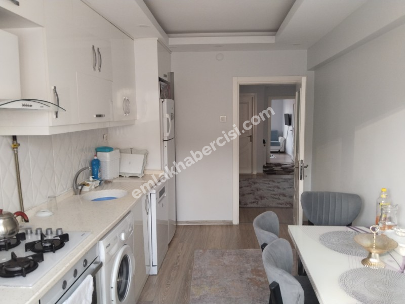 EMLAK HABERCİSİ 'NDEN MUDANYA ÖMERBEY KANALDA MERKEZİ NOKTADA  İÇİ SIFIR YAPILI 135 m2 3+1 DAİRE