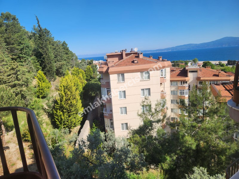 EMLAK HABERCİSİ 'NDEN MUDANYA ÖMERBEY  IŞIKLI YOLU MEVKİİDEFULL DENİZ MANZARALI E.BANYOLU 150 m2 MASRAFSIZ 3+1 DAİRE