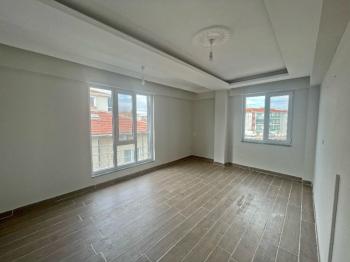 AFYON ÜÇOK EMLAKTAN MAREŞAL DE SIFIR AYARINDA LÜX 2+1 FIRSAT DAİRE