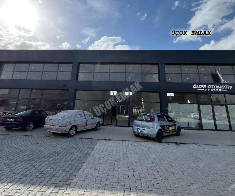AFYON ÜÇOK EMLAKTAN VEYSEL KARANİ MAH SATILIK 150M² DÜKKAN