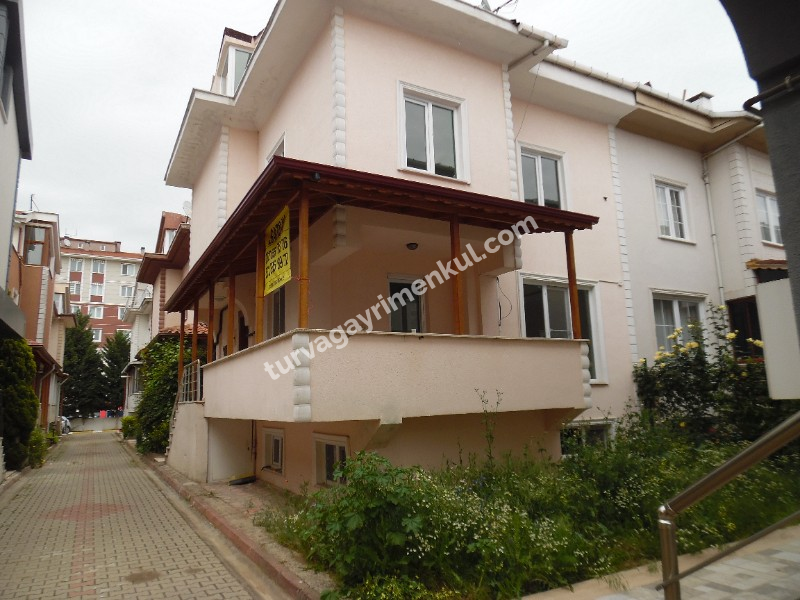 ÇORLU DOĞA SİTESİ VİLLALARINDA 5+1 SATILIK VİLLA 