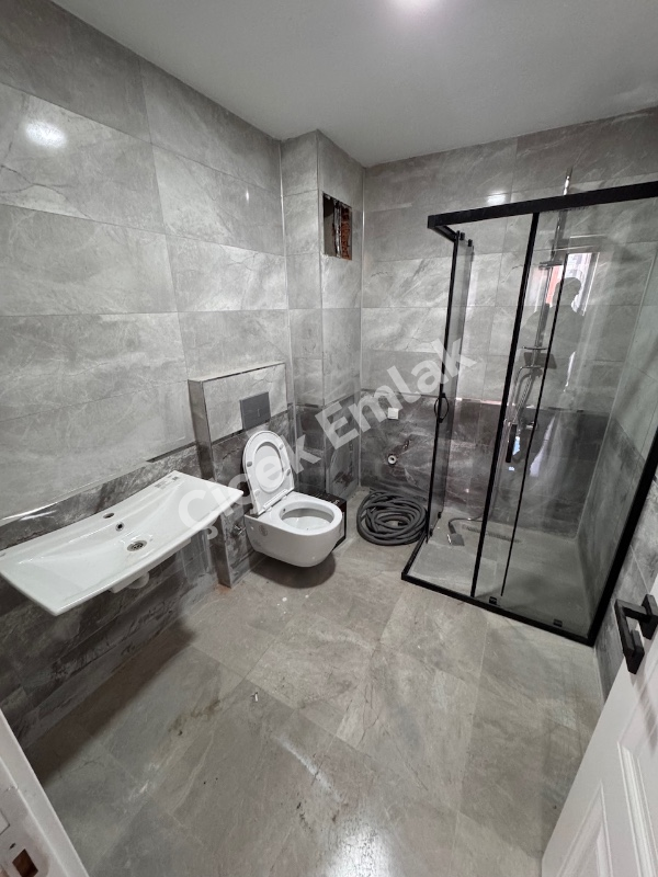Alibeyköy Metroya 5 Dk | Sıfır 2+1 Kiralık Daire | Otoparklı - Yeşilpınar Emlak