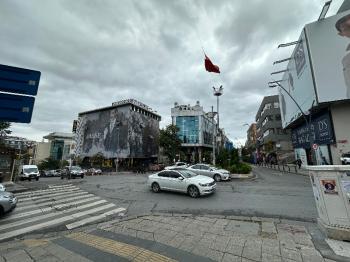 Gürsel Mah Metrobüs Adliye 3 dk 2+1 Fırsat 90m2 Krediye Uygun