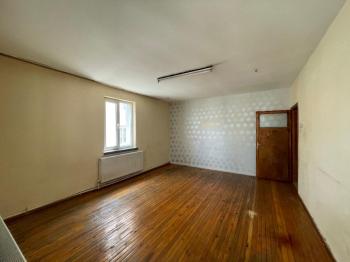 AFYON ÜÇOK EMLAKTAN ESENTEPE MAH KİRALIK 3+1 BAKIMLI DAİRE