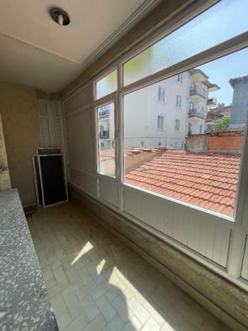 AFYON ÜÇOK EMLAKTAN ESENTEPE MAH KİRALIK 3+1 BAKIMLI DAİRE