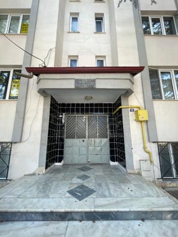 AFYON ÜÇOK EMLAKTAN ESENTEPE MAH KİRALIK 3+1 BAKIMLI DAİRE