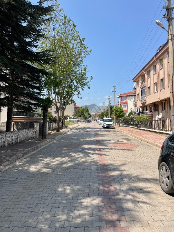 AFYON ÜÇOK EMLAKTAN ESENTEPE MAH KİRALIK 3+1 BAKIMLI DAİRE