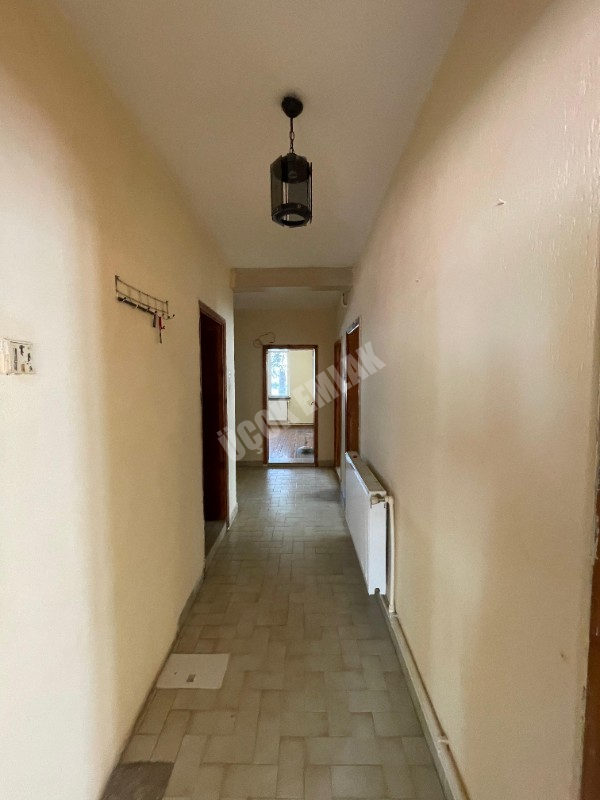 AFYON ÜÇOK EMLAKTAN ESENTEPE MAH KİRALIK 3+1 BAKIMLI DAİRE