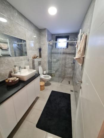 Erenköy de Cadde ve Marmaray Yakın Geniş 2+1 Konsept Lüks Dubleks Daire