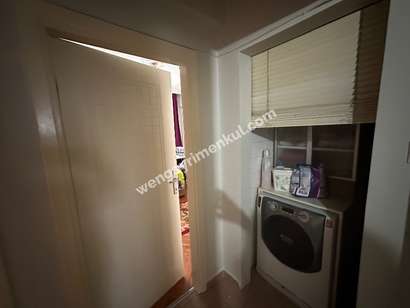 SAHRAYICEDİT’TE METROYA YAKIN BALKONLU KİRALIK 3+1 