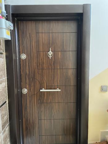 GÜVENAY- ÇORUM ULUKAVAK ÇİFTLİK CADDESİ ÜZERİ SATILIK  4+1 DAİRE