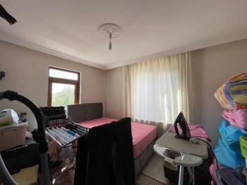 GÜVENAY- ÇORUM ULUKAVAK ÇİFTLİK CADDESİ ÜZERİ SATILIK  4+1 DAİRE