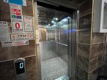 GÜVENAY- ÇORUM ULUKAVAK ÇİFTLİK CADDESİ ÜZERİ SATILIK  4+1 DAİRE