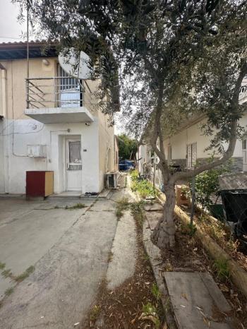 LEFKOŞA KÜÇÜKKAYMAKLI TERMİNAL BÖLGESİNDE SATILIK MÜSTAKİL EV