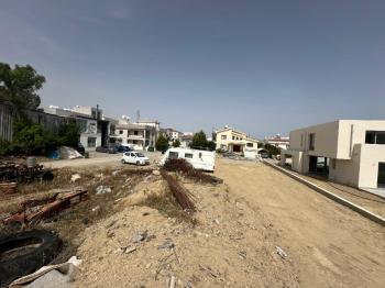 LEFKOŞA AYDEMET METEHAN BÖLGESİNDE SATILIK ARSA 