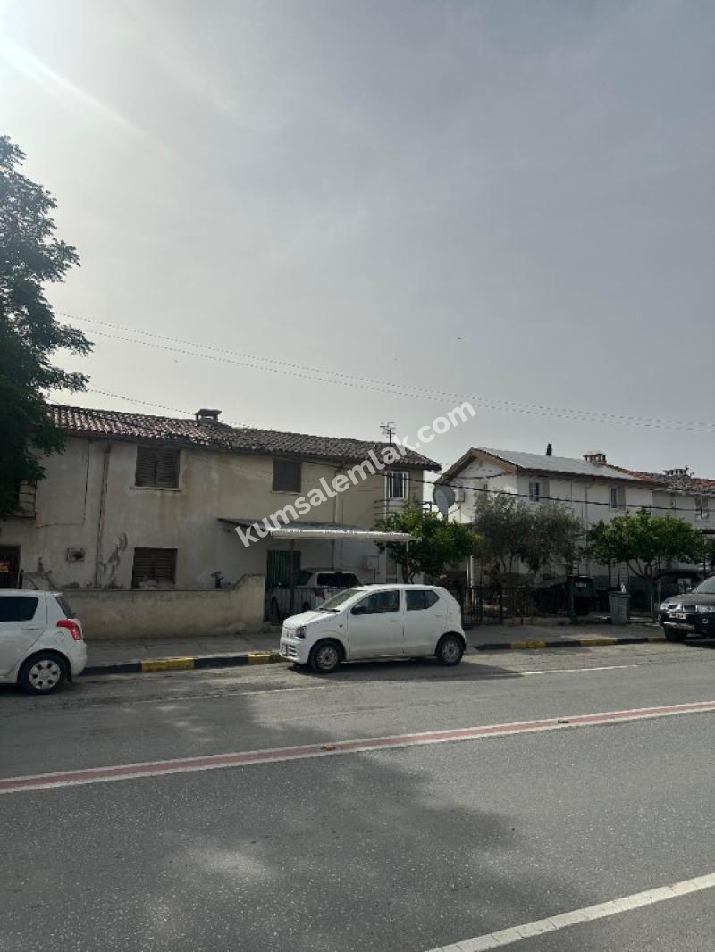 LEFKOŞA KÜÇÜKKAYMAKLI TERMİNAL BÖLGESİNDE SATILIK MÜSTAKİL EV