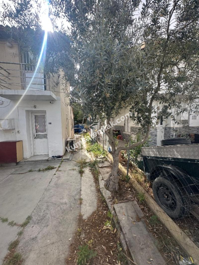 LEFKOŞA KÜÇÜKKAYMAKLI TERMİNAL BÖLGESİNDE SATILIK MÜSTAKİL EV