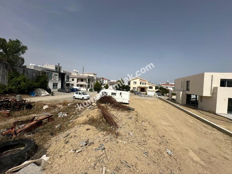 LEFKOŞA AYDEMET METEHAN BÖLGESİNDE SATILIK ARSA 