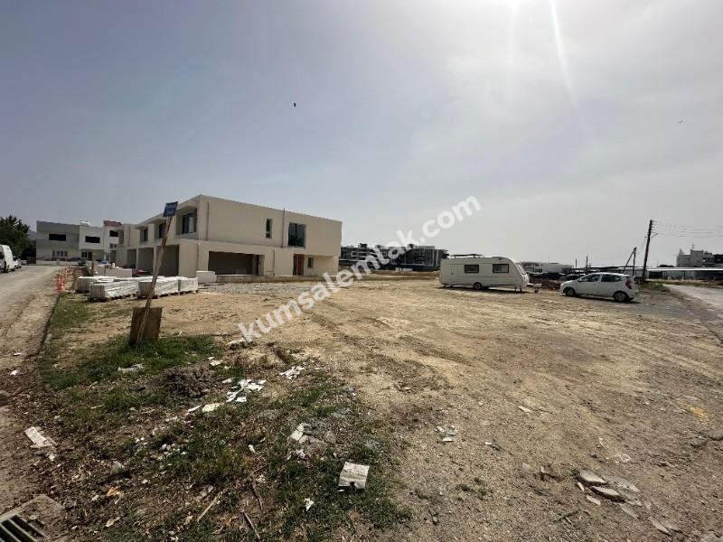LEFKOŞA AYDEMET METEHAN BÖLGESİNDE SATILIK ARSA 
