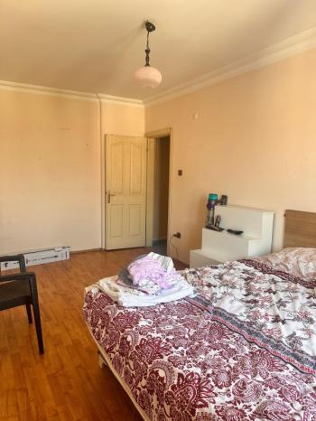 Bostancı Metroya Yakın Genç Binada Satılık Geniş 3+2 Dubleks Daire