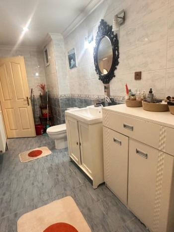 Bostancı Metroya Yakın Genç Binada Satılık Geniş 3+2 Dubleks Daire