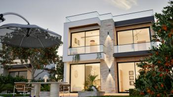 Girne Esentepe Full Eşyalı Bahçeli ve Ebeveyn Banyolu 2+1 Satılık Daire