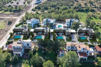 KKTC Girne Zeytinlik Bölgesinde Satılık Türk Tapulu Havuzlu 4+1 Lüks Villa