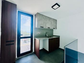 KKTC Girne Zeytinlik Bölgesinde Satılık Türk Tapulu Havuzlu 4+1 Lüks Villa