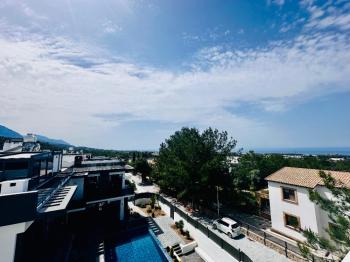 KKTC Girne Zeytinlik Bölgesinde Satılık Türk Tapulu Havuzlu 4+1 Lüks Villa
