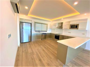 Girne Merkez Akacan Elegance Sitesi Full Deniz ve Havuz Manzaralı Kiralık 3+1 Lüks Daire