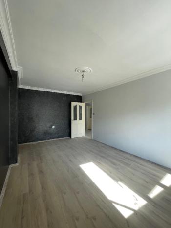 AFYON ÜÇOK EMLAKTAN MARULCU MAHALLESİNDE SATILIK 3+1 BAKIMLI DAİRE