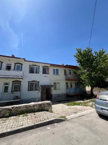 AFYON ÜÇOK EMLAKTAN FATİH MAH KİRALIK 3+1 DAİRE