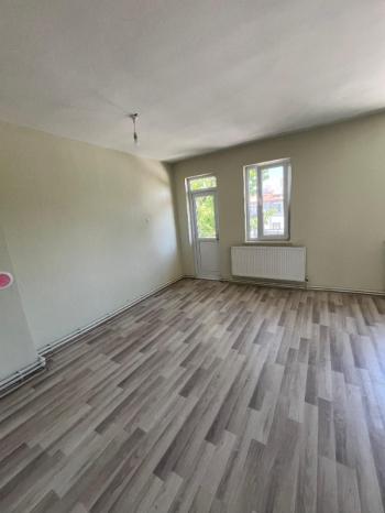 AFYON ÜÇOK EMLAKTAN FATİH MAH KİRALIK 3+1 DAİRE