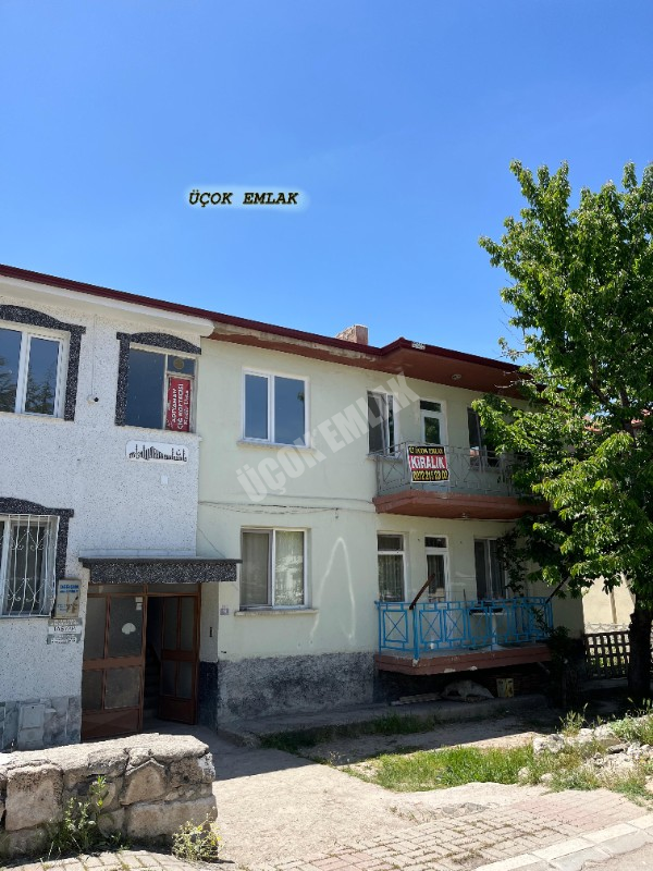 AFYON ÜÇOK EMLAKTAN FATİH MAH KİRALIK 3+1 DAİRE