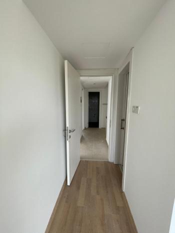 Lefkoşa Minareliköy'de HAVUZLU SİTE İÇERİSİNDE SATILIK 3+1 İKİZ VİLLA 