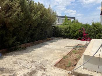 Lefkoşa Minareliköy'de HAVUZLU SİTE İÇERİSİNDE SATILIK 3+1 İKİZ VİLLA 
