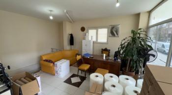 SATILIK DÜKKAN BEYLİKDÜZÜ YAKUPLU MAHALLESİ 120. SOKAK DEPO & WC