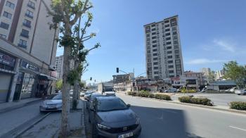 ESENYURT İŞLEK CADDE ÜZERİ SATILIK DÜKKAN ASMA KAT MUTFAK WC 